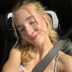 Meet your Posher, Elleana